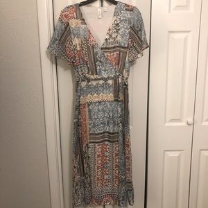 Women’s dress. Size 12 (large)